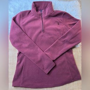 North Face 1/4 Zip-Up (Maroon)